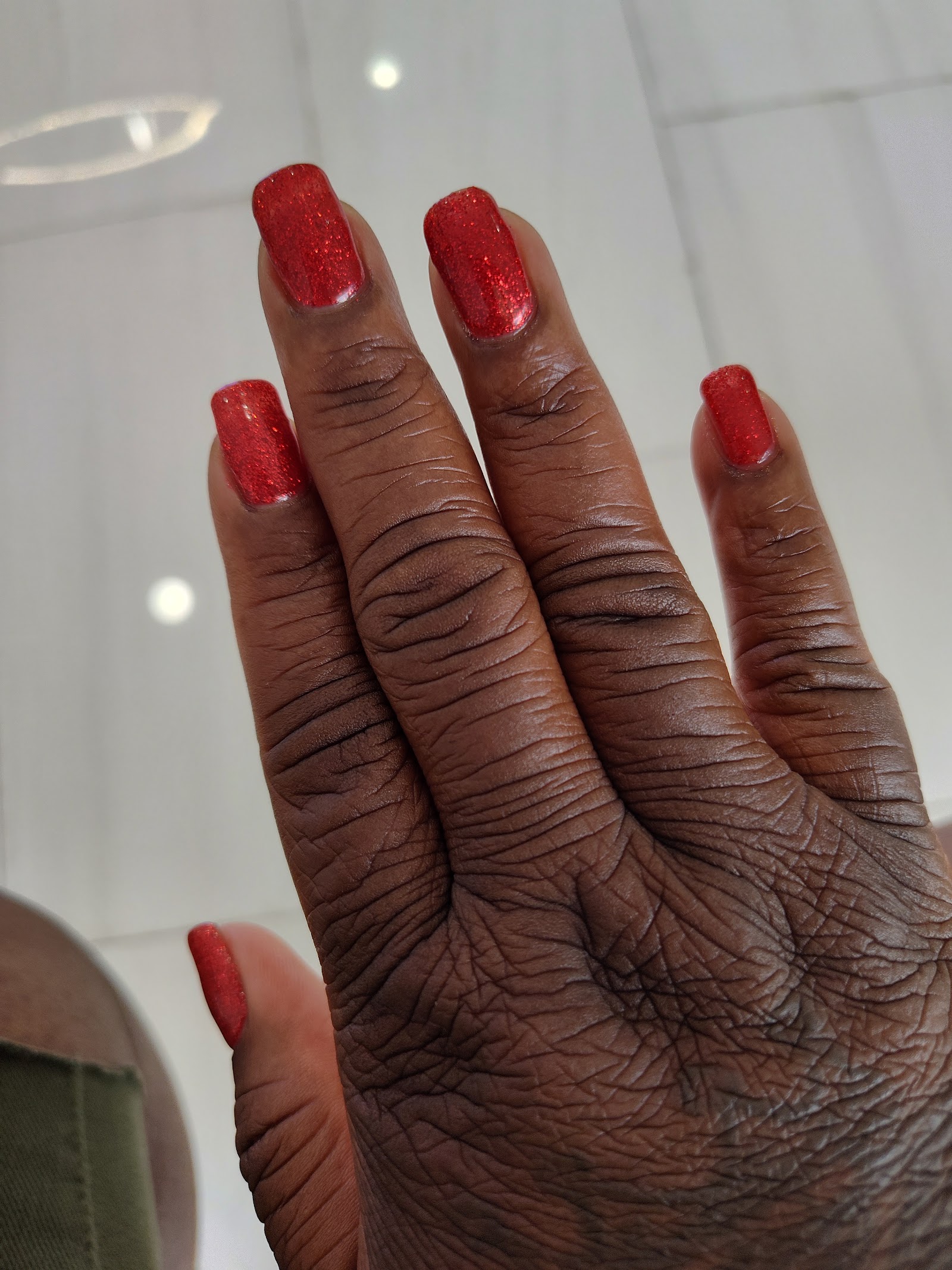 Lounge Nails nail photo 2